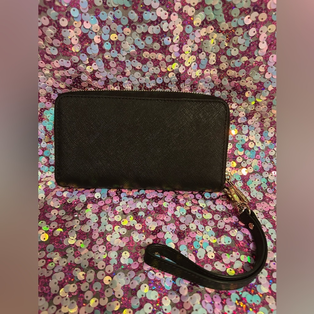 Michael Kors Black Wristlet Wallet - Picture 2 of 10